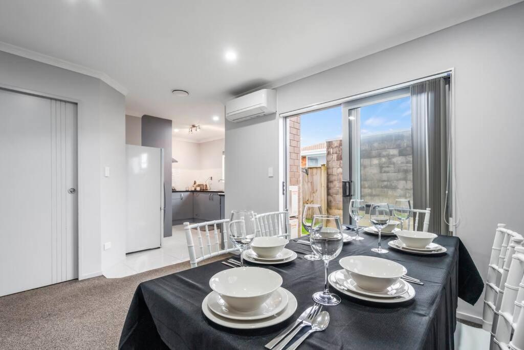 Airport & City At Your Doorstep! The Central Charm Auckland Luaran gambar