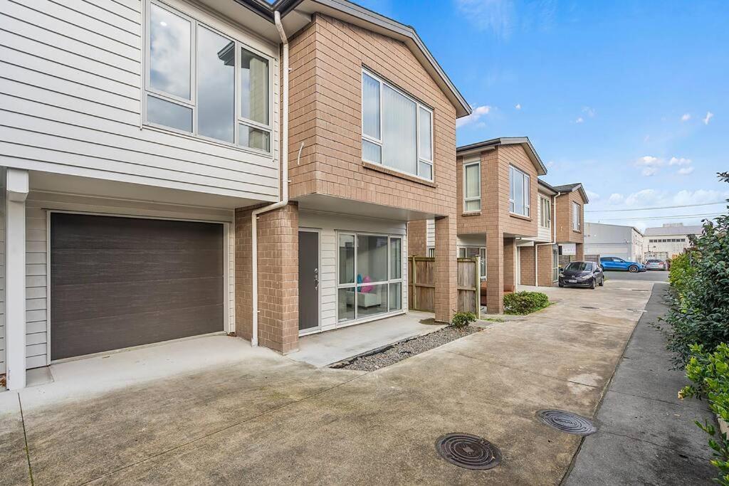 Airport & City At Your Doorstep! The Central Charm Auckland Luaran gambar